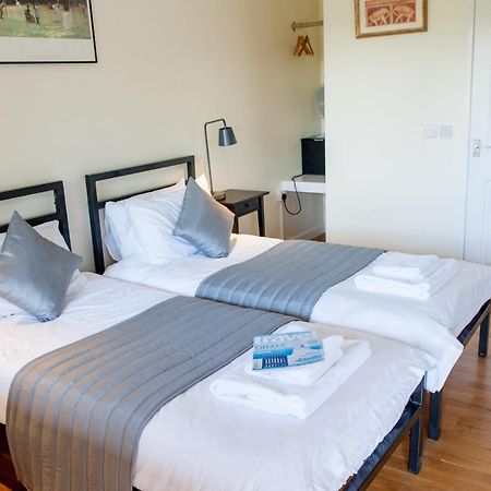 Cowbridge Cabins Buitenkant foto